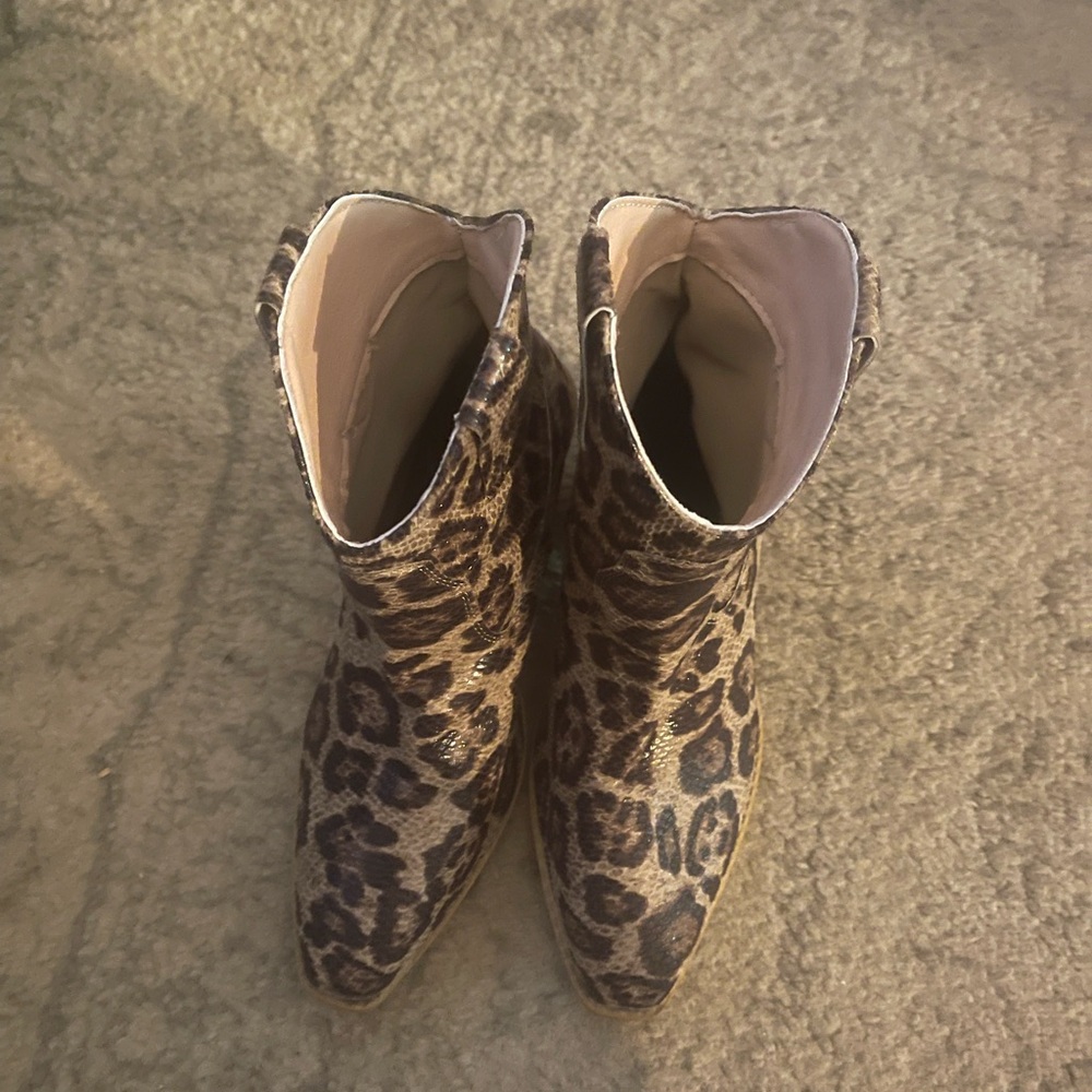 Stylish Leopard Print Ankle Booties